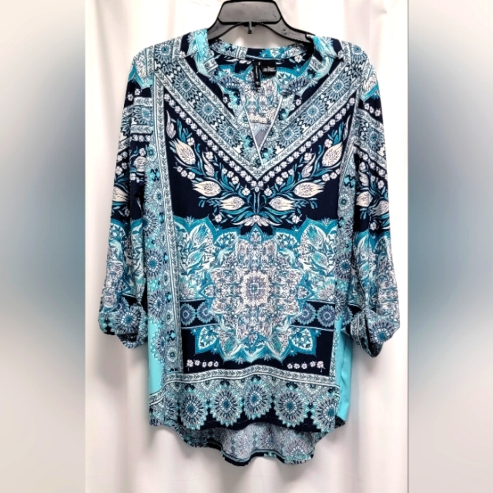 NEW DIRECTIONS TOP SIZE LARGE